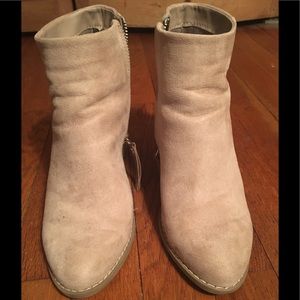 Woman’s boots